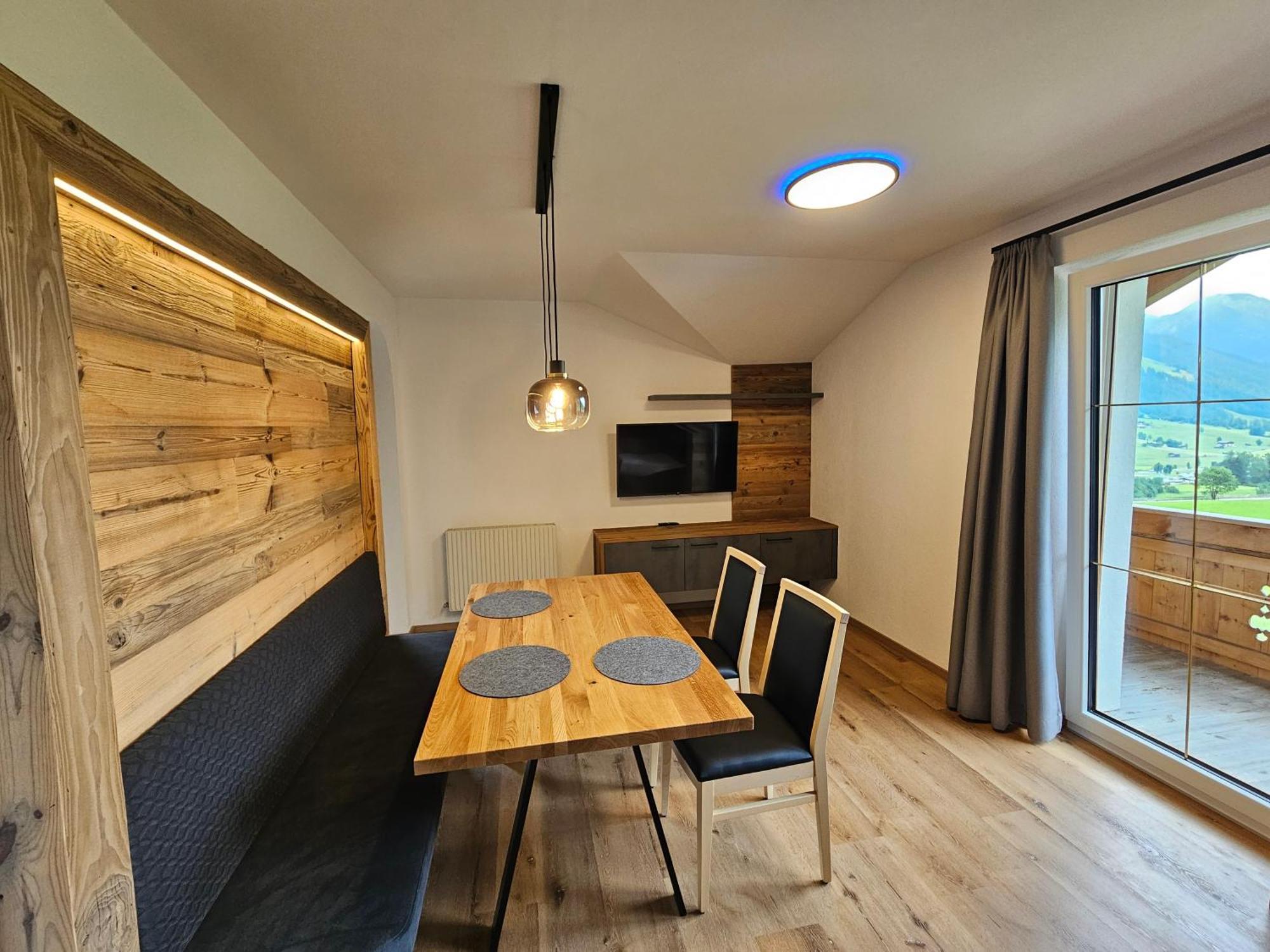 Roasthof Apartments Neustift im Stubaital Bagian luar foto