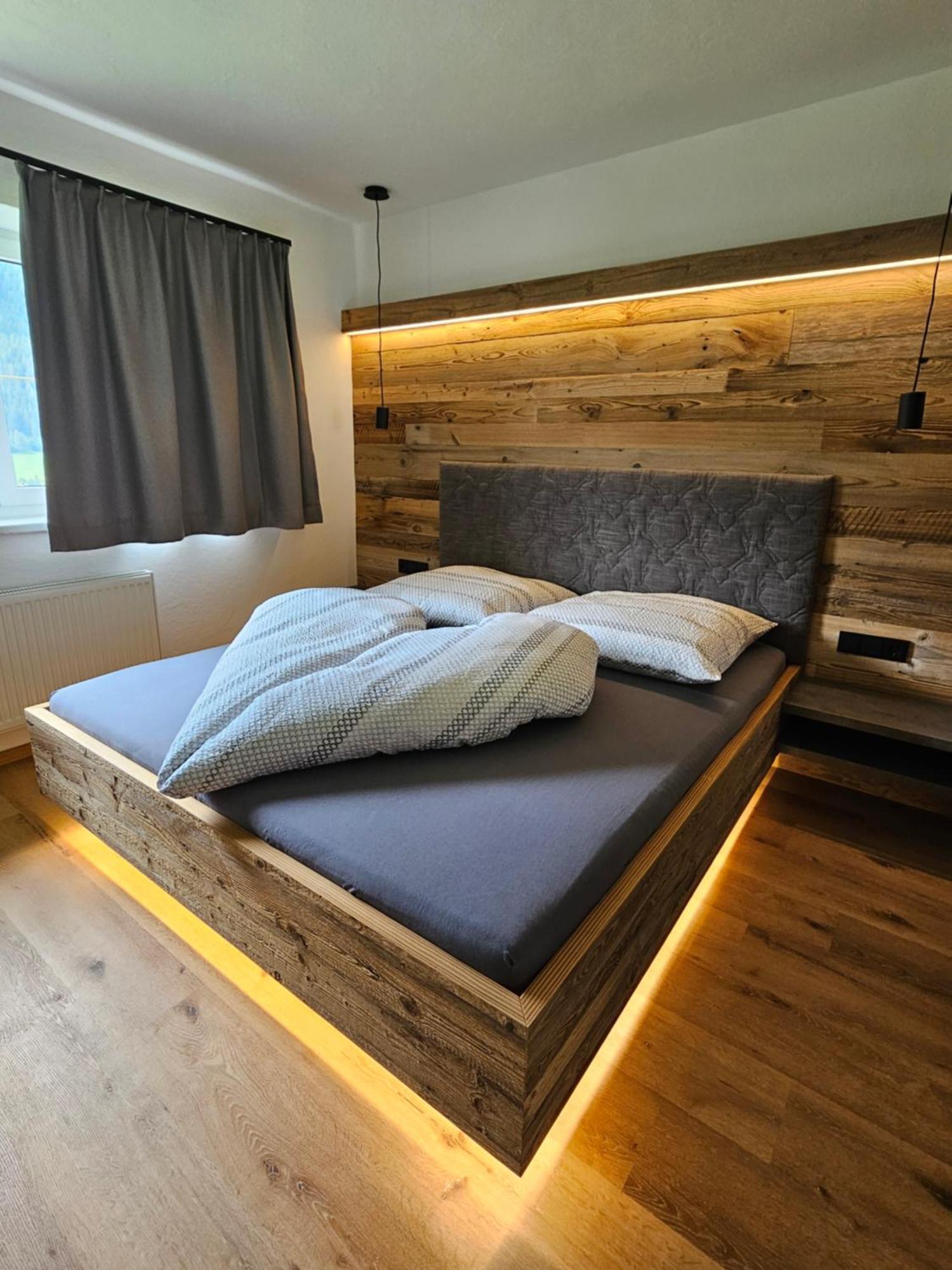 Roasthof Apartments Neustift im Stubaital Bagian luar foto